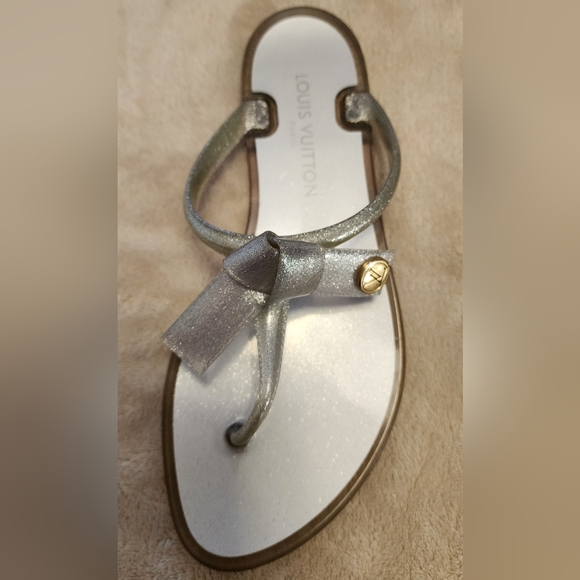 LOUIS VUITTON Silver Jelly Sandals for women in EU 38 Authentic - Picture 3 of 11